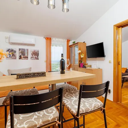 Πανσιόν Valkor Crikvenica