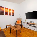 Valkor Konukevi 3*