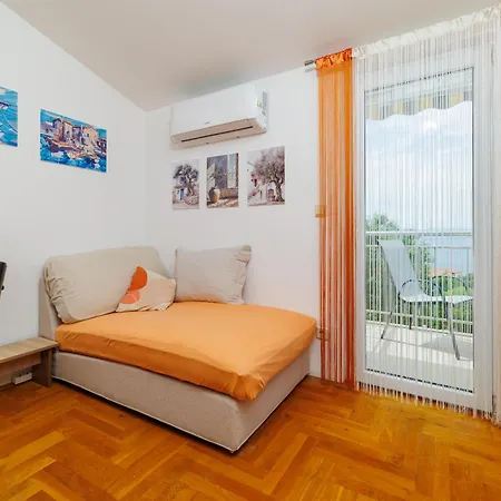 Valkor בית הארחה