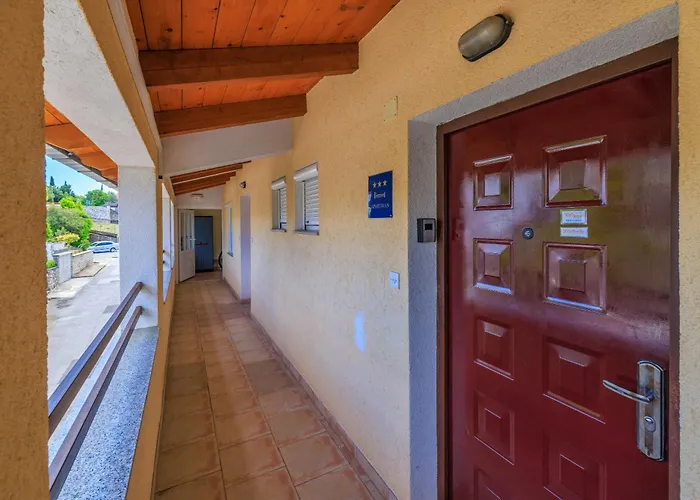 בית הארחה Valkor